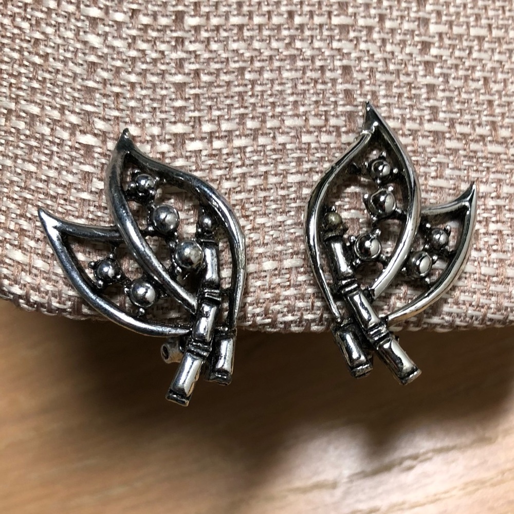 Vintage Mid-century Rousseau clip on Leaf earrings, silver-tone ,Signed.